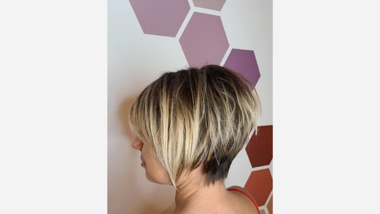 Shag with V-Cut Layers