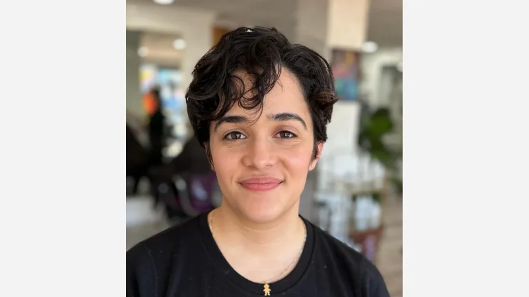 Low-Maintenance Wavy Cut