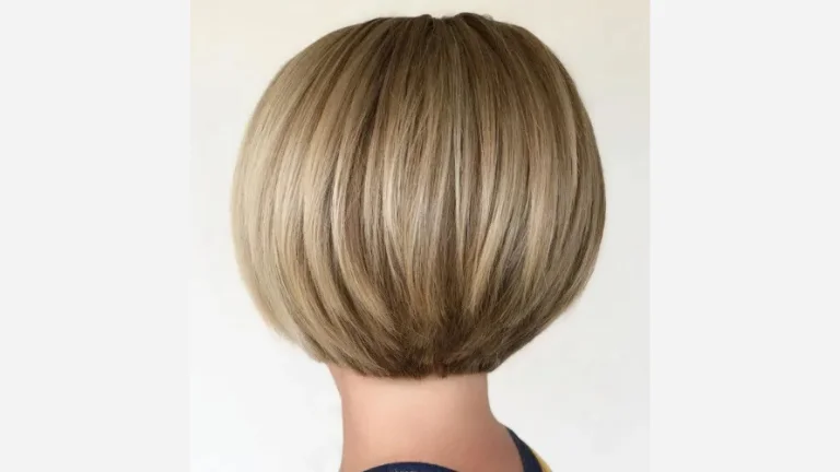 Bob with Straight Across Nape