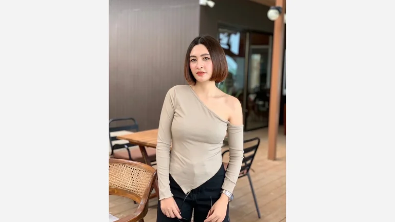  Short Bobs Haircuts For Round Faces 