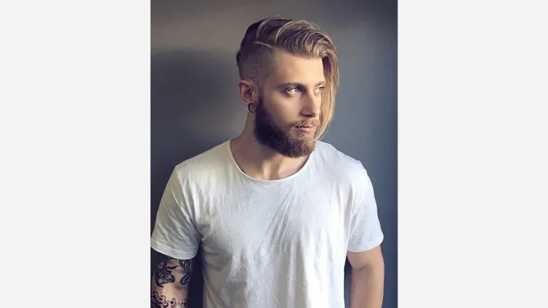 Side-Shaved Chin-Length Comb Over