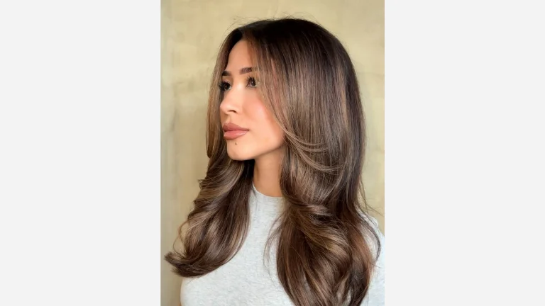 Caramel Streaks With Shadow Roots