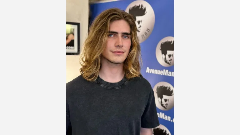 Bob with Beach Waves