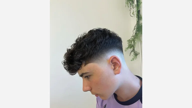 Mid-Length Fringe Style