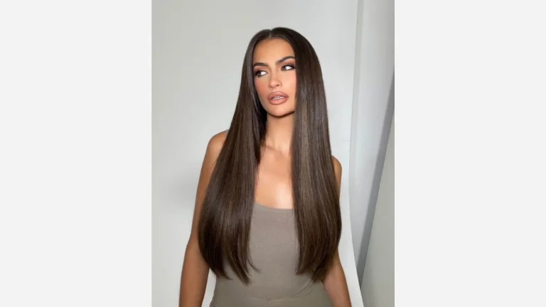 Highlighting Straight Dark Brown Hair