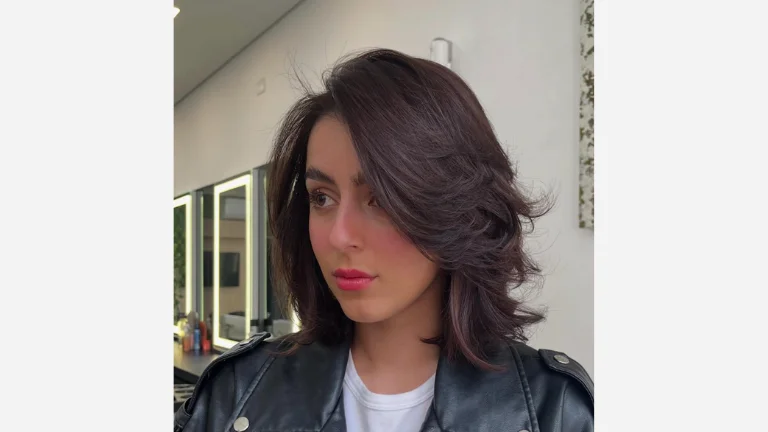 50 Best Short Layered Haircuts for Women to Try 10 Butterfly Cut