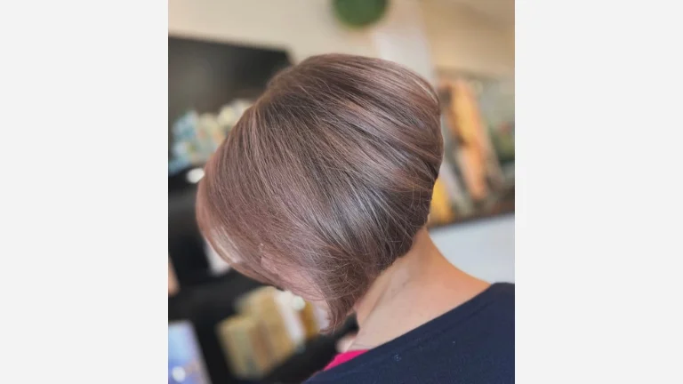 50 Chic Short Bob Hairstyles You’ll Fall in Love With 34 Piece-y Hairstyle