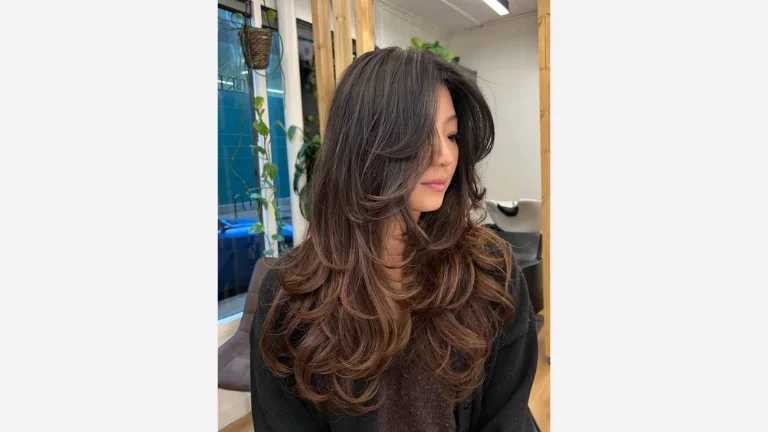 Multilayered Thick Hair Haircut