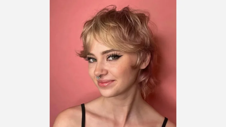 50 Best Short Layered Haircuts for Women to Try 16 Shullet