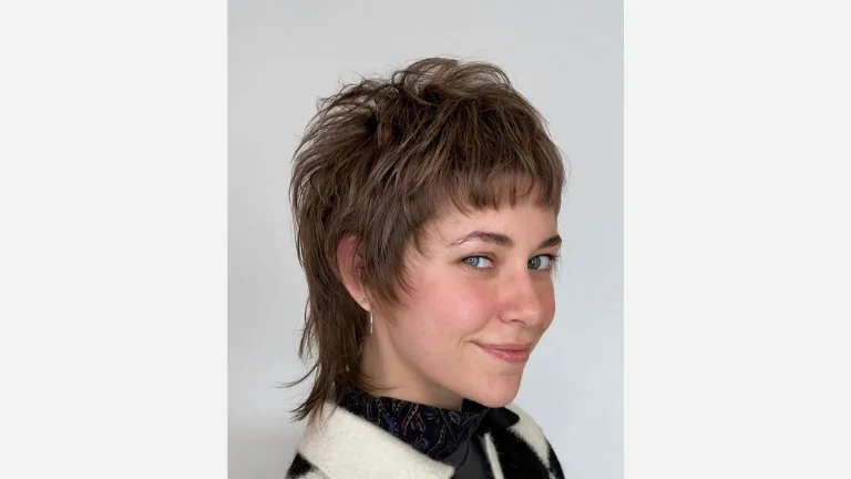 20 Modern Pixie Haircuts for Instant Style Boost 16 Wolf Pixie