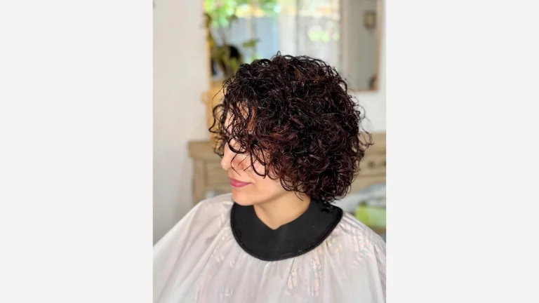 Layered Wavy Cut