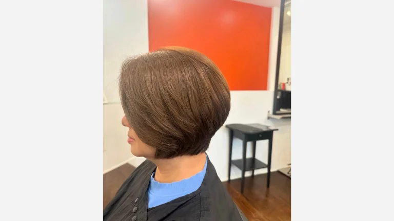 50 Chic Short Bob Hairstyles You’ll Fall in Love With 43 Rounded A-Line Bob