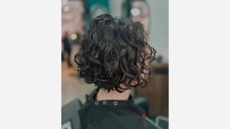 50 Chic Short Bob Hairstyles You’ll Fall in Love With 49 Curly Hair