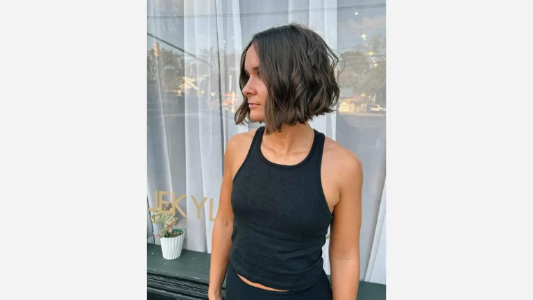 Blunt Wavy Bob