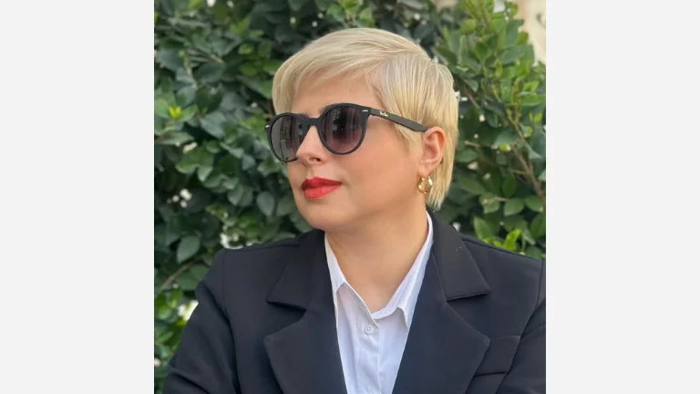 20 Modern Pixie Haircuts for Instant Style Boost 22 Pixie For Women Over 50