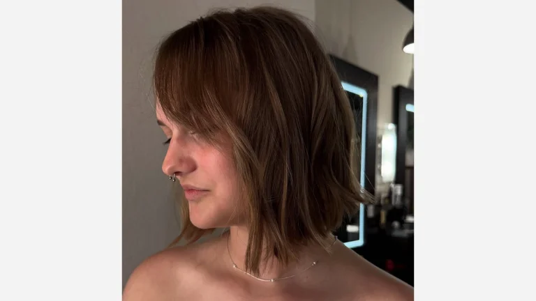 50 Best Short Layered Haircuts for Women to Try 24 Blunt Bangs