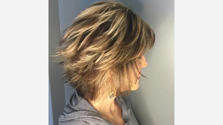 Heavy-Layered Short Haircut
