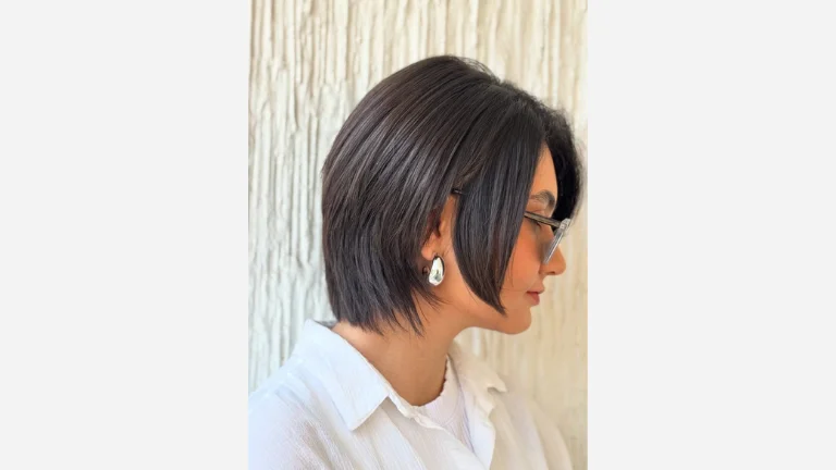 50 Best Short Layered Haircuts for Women to Try 31 Thick Hair