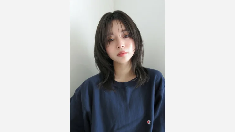 50 Best Short Layered Haircuts for Women to Try 32 Straight Hair