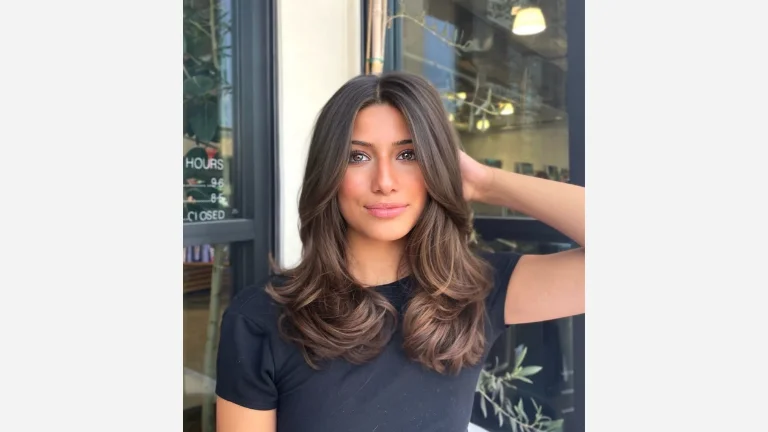 50 Best Short Layered Haircuts for Women to Try 37 Face-Framing Layers