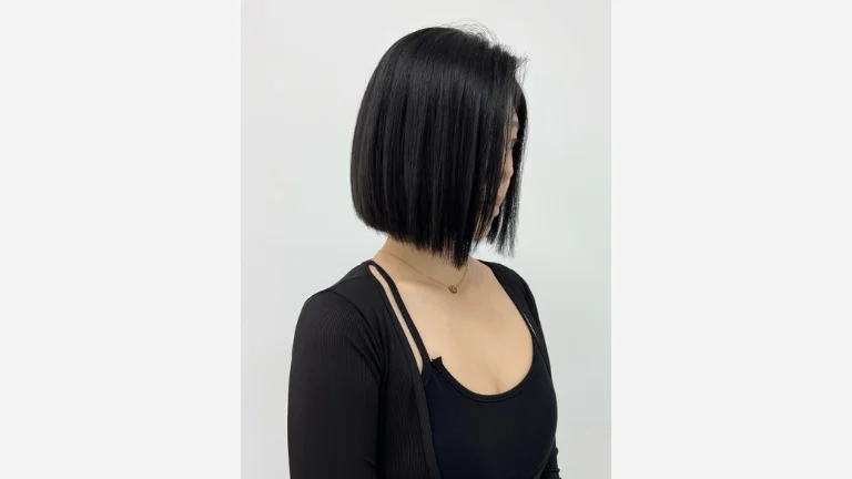 50 Chic Short Bob Hairstyles You’ll Fall in Love With 4 Neck Length