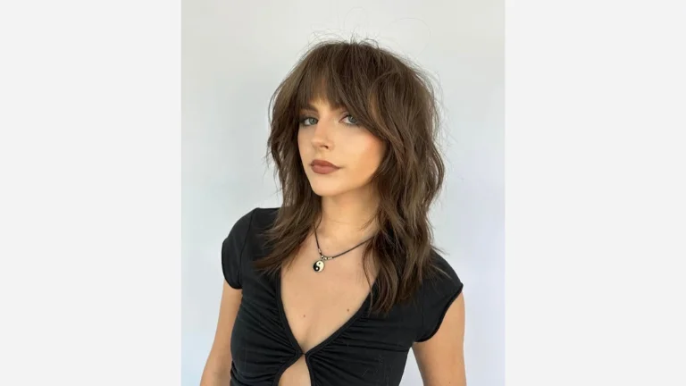 30 Stunning Shag Haircuts for Women 5 Choppy Shag