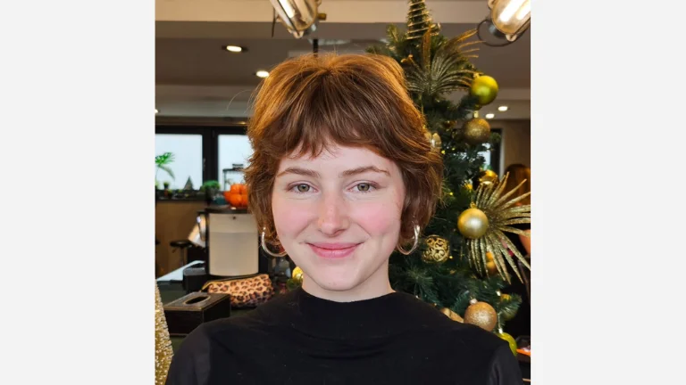 20 Modern Pixie Haircuts for Instant Style Boost 5 Shaggy Pixie