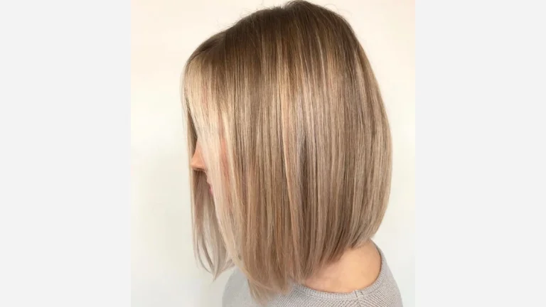 50 Chic Short Bob Hairstyles You’ll Fall in Love With 32 Inverted Razored Haircut