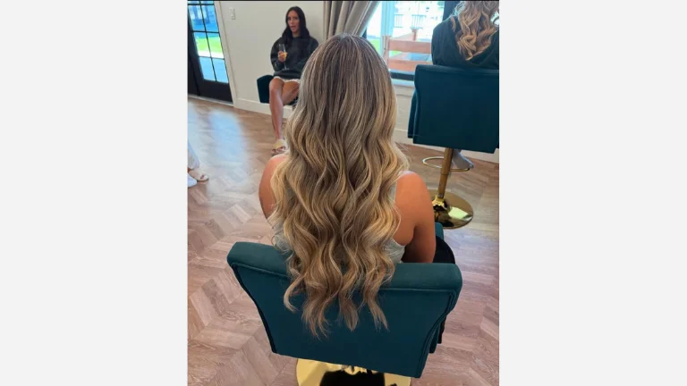 Loose Armpit-Length Beachy Curls