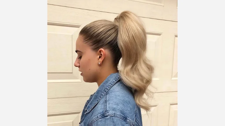 30 Elegant Prom Hairstyles for a Glamorous Look 14 Sophisticated High Ponytail