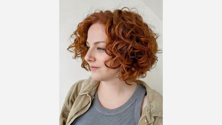 35 Stunning Curly Bob Hairstyles You’ll Love 15 Jawbone Bob