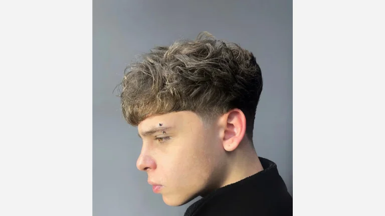 30 Trendy Edgar Haircuts for Men Fresh Modern Styles 21 Edgar Cut with Wavy Hair