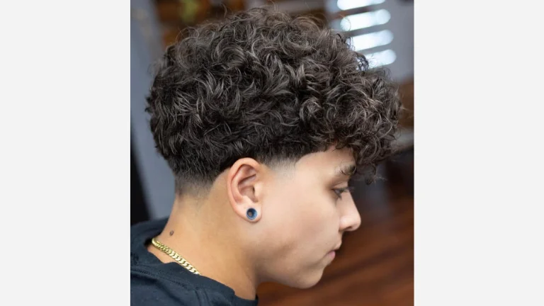 40 Stylish Taper Fade Curly Hair Ideas for Men 34 Taper Fade with Big Curls