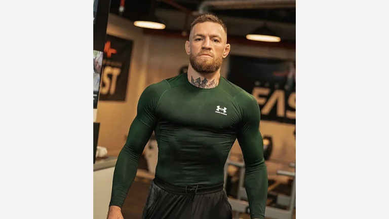 24 High and Tight Haircuts Every Man Should Try 4 Modern High and Tight