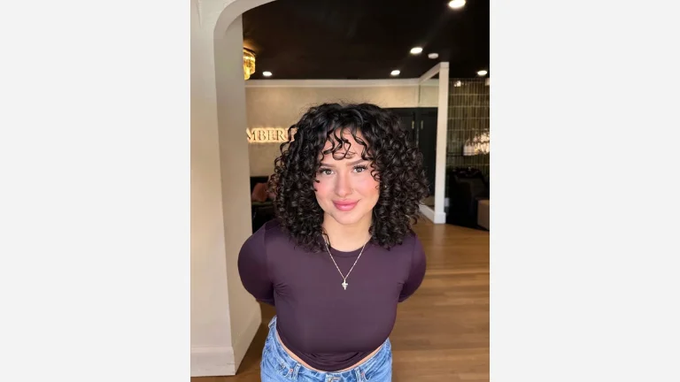 35 Stunning Curly Bob Hairstyles You’ll Love 5 Lob