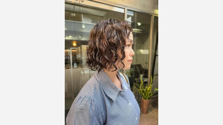 35 Stunning Curly Bob Hairstyles You’ll Love 9 Spiral Bob