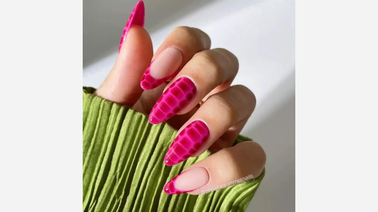 30 Fall Nail Designs You’ll Be Obsessed With 11 Berry Croc Nails