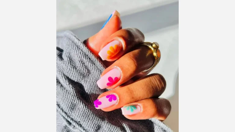 20 Nail Inspo That’s Trending Right Now 17 Abstract Neon Florals