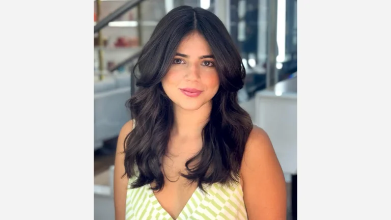 30 Stunning Butterfly Cut Ideas You’ll Love 3 Butterfly Bob