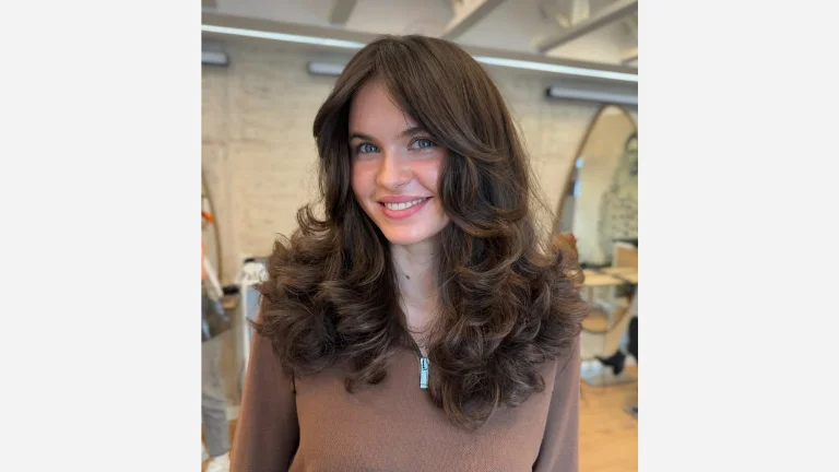 30 Stunning Butterfly Cut Ideas You’ll Love 6 Shaggy Butterfly