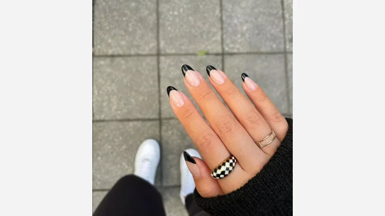 25 Trendy French Tip Nail Designs 3 Onyx French Tips