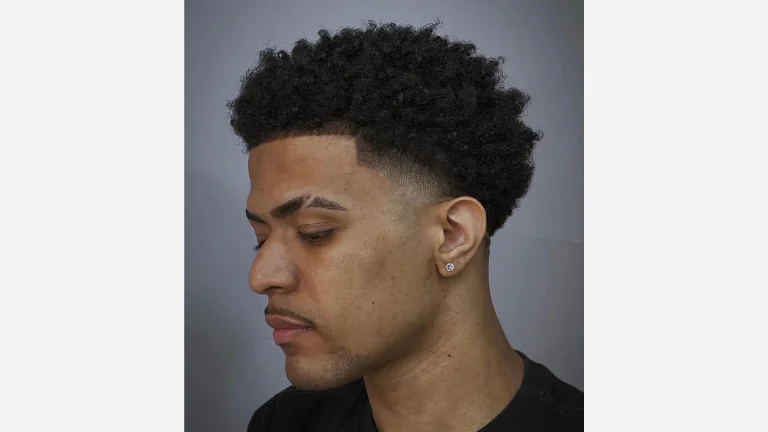 30 Trending Temple Fade Haircuts for Men 7 Afro Temp Fade
