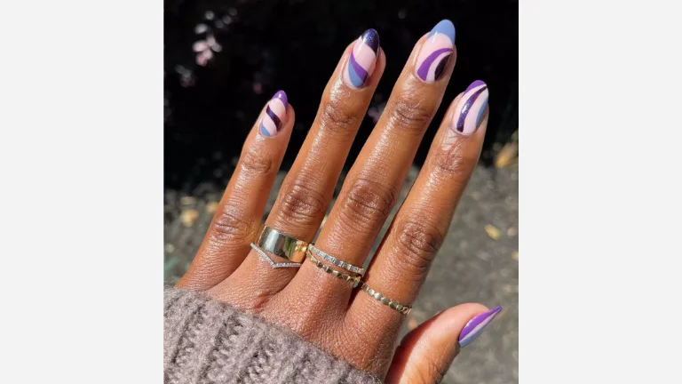 25 Trendy French Tip Nail Designs 9 Violet Explosion